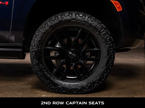 Used 2024 GMC Yukon AT4 w/ AT4 Premium Package image 11