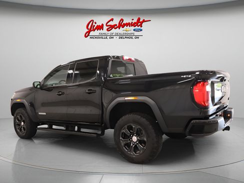 Used 2024 GMC Canyon Elevation w/ Convenience Package AWD/4WD image 4
