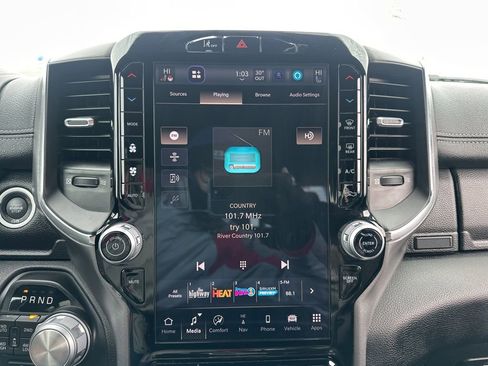 Used 2025 RAM 1500 Laramie image 29