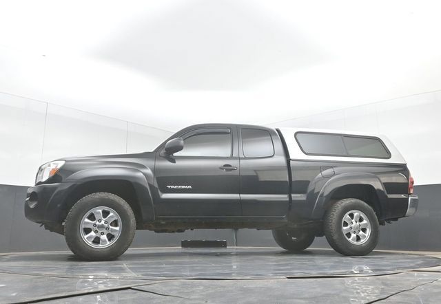 Used 2005 Toyota Tacoma PreRunner w/ SR5 Pkg #3 RWD image 38