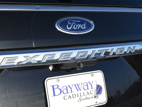 Used 2021 Ford Expedition XLT image 21