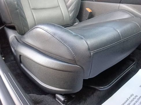 Used 2023 Hyundai Elantra Limited FWD image 32