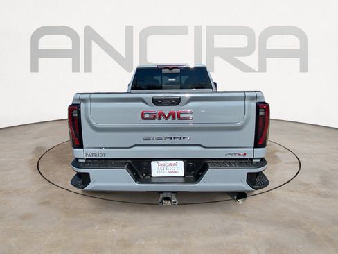 Used 2024 GMC Sierra 2500 AT4 w/ AT4 Premium Plus Package image 9