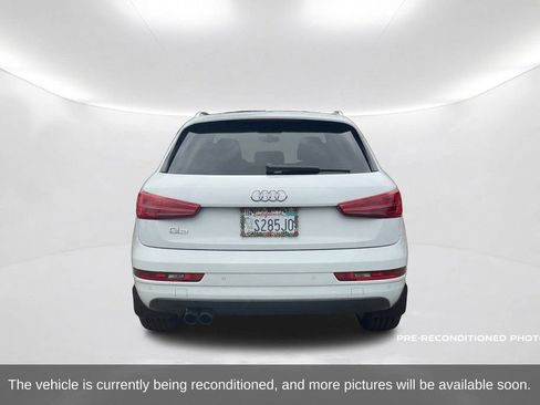 Used 2018 Audi Q3 2.0T Premium Plus w/ Premium Plus Package FWD image 7