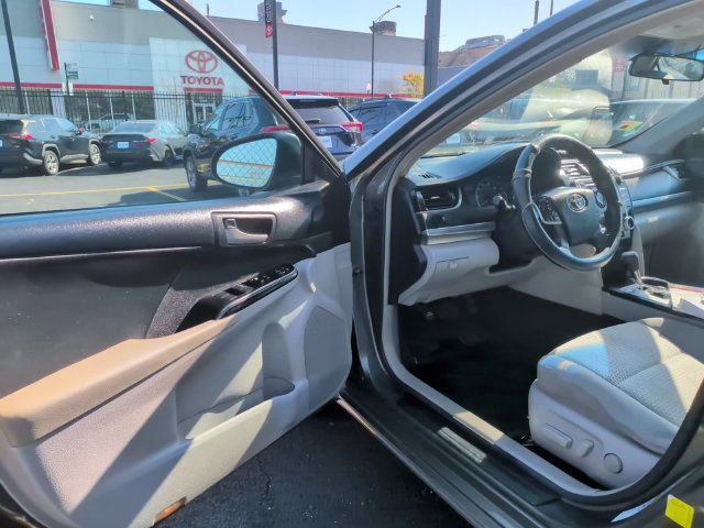 Used 2014 Toyota Camry LE FWD image 11