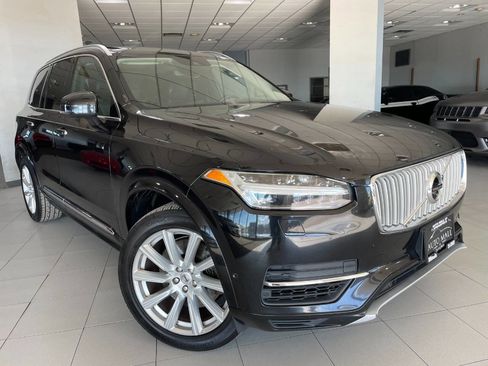 Used 2016 Volvo XC90 T8 Inscription w/ Vision Package image 1