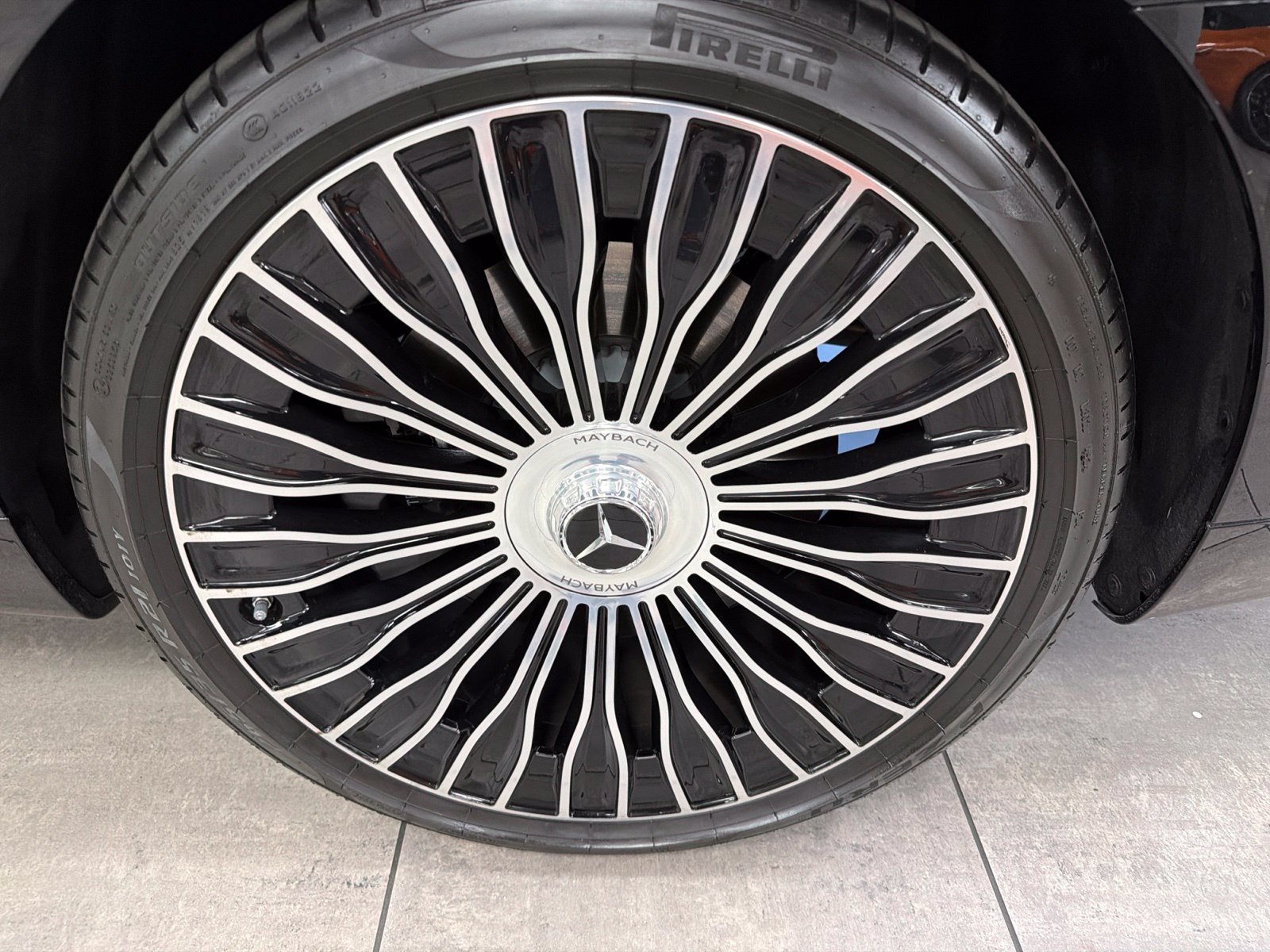 Certified 2025 Mercedes-Benz Maybach S 580 4MATIC image 14