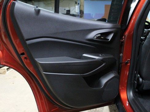 Certified 2024 Chevrolet Trax RS w/ Driver Confidence Package image 13