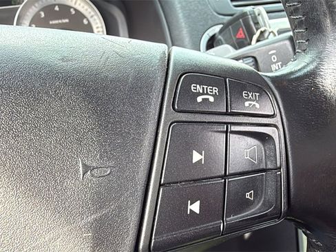 Used 2011 Volvo C70 T5 image 12