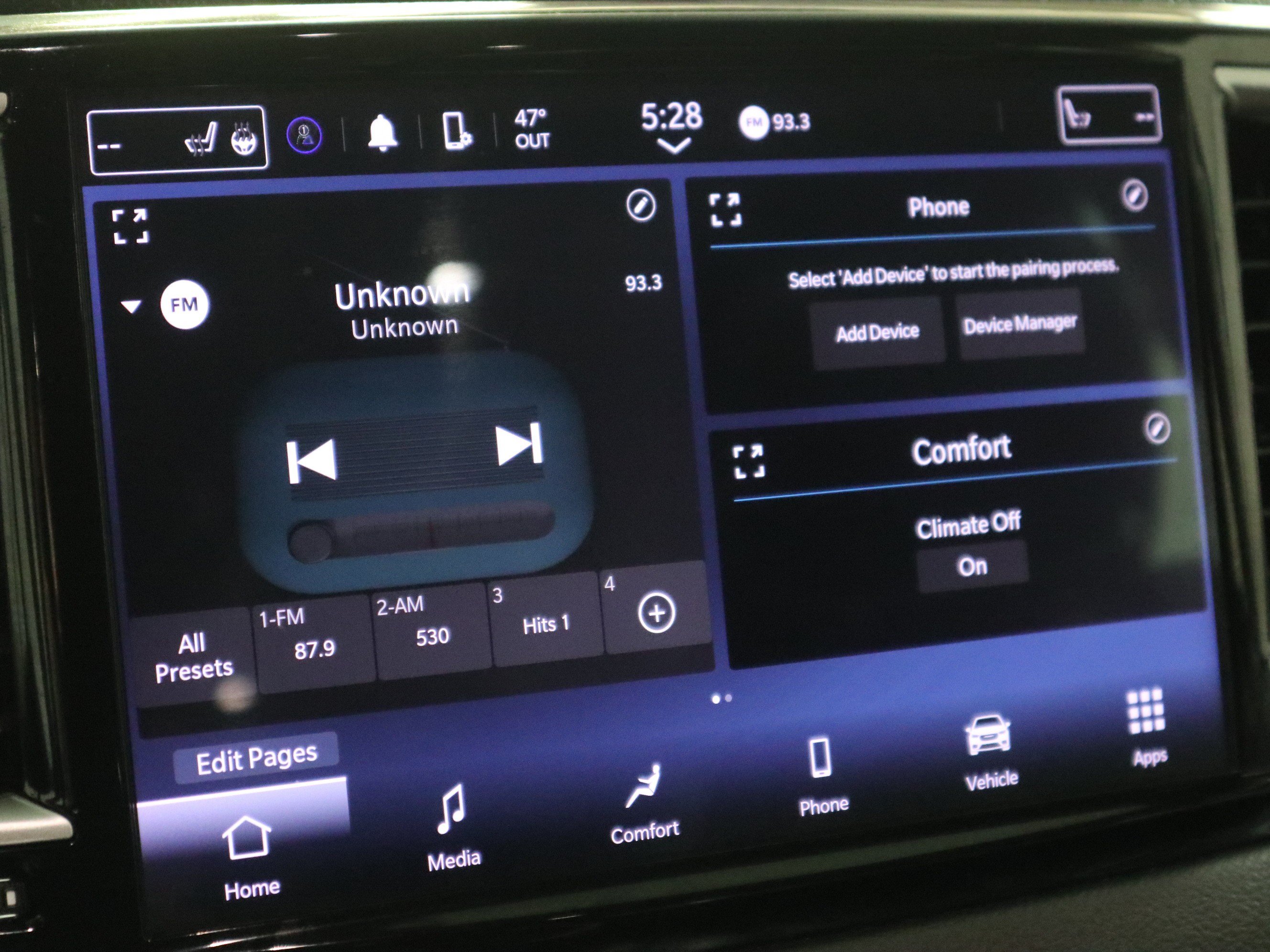 Used 2024 Chrysler Pacifica Touring-L FWD image 25
