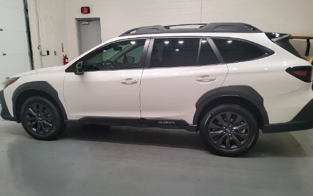 Used 2023 Subaru Outback Onyx Edition AWD/4WD image 6