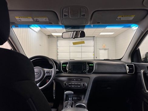 Used 2017 Kia Sportage LX image 19