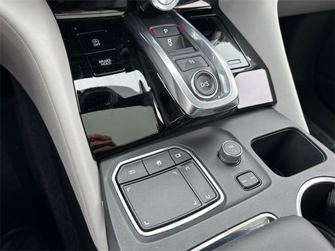 Used 2022 Acura MDX Technology image 30