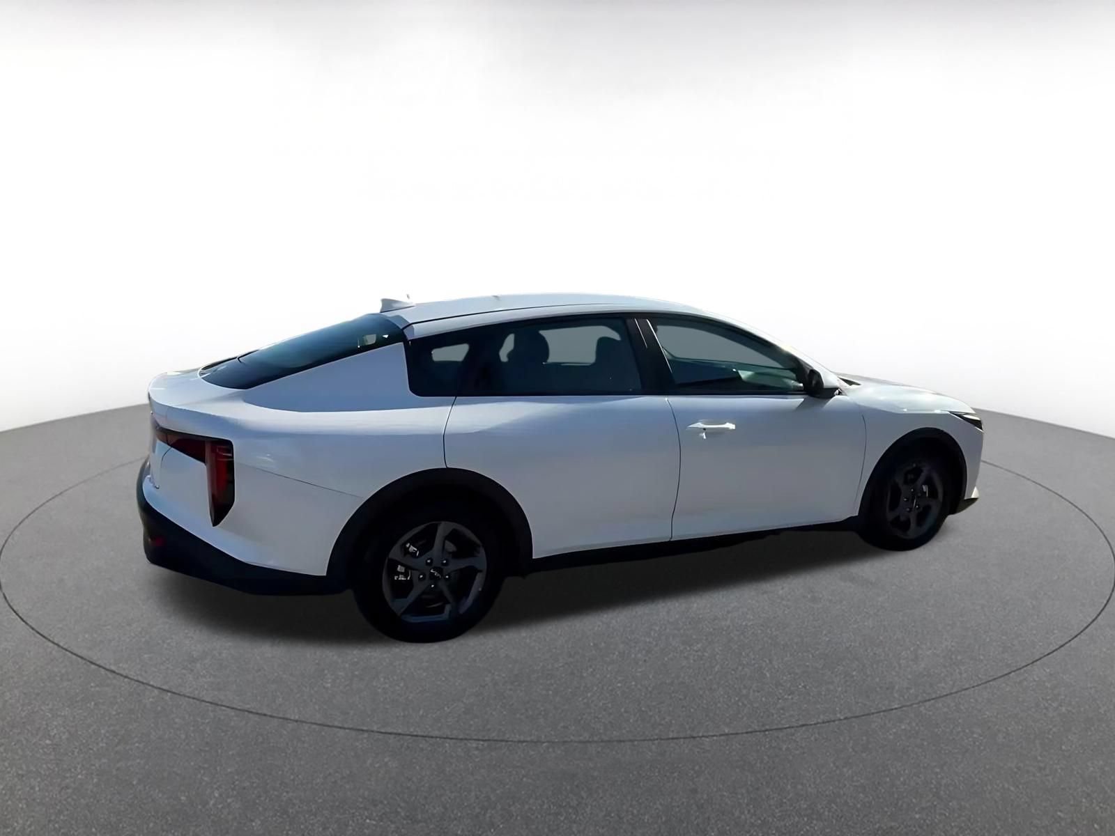 Used 2026 Kia K4 FWD image 12