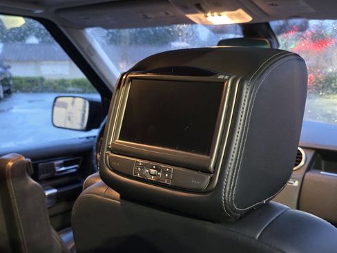 Used 2010 Land Rover LR4 HSE LUX image 35