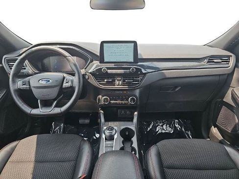 Certified 2025 Ford Escape ST-Line Select AWD/4WD image 9