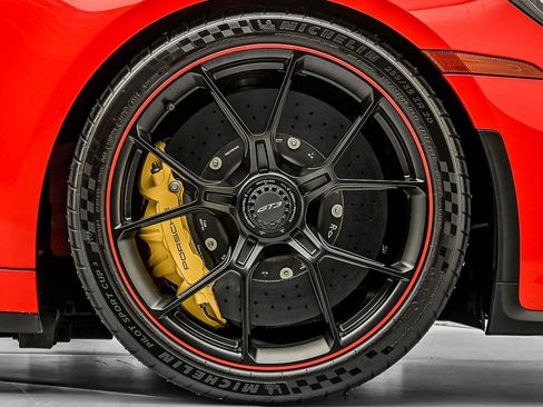 Used 2022 Porsche 911 GT3 RWD image 26