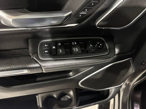 Used 2019 RAM 1500 Laramie AWD/4WD image 19