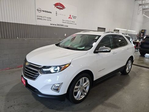 Used 2019 Chevrolet Equinox Premier w/ LPO, Floor Liner Package AWD/4WD image 7