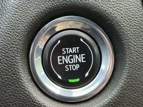 Used 2023 Chevrolet Colorado W/T RWD image 22