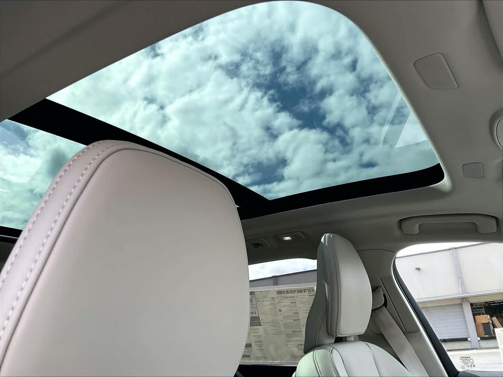 New 2027 Volvo XC60 T8 Ultra AWD/4WD image 29