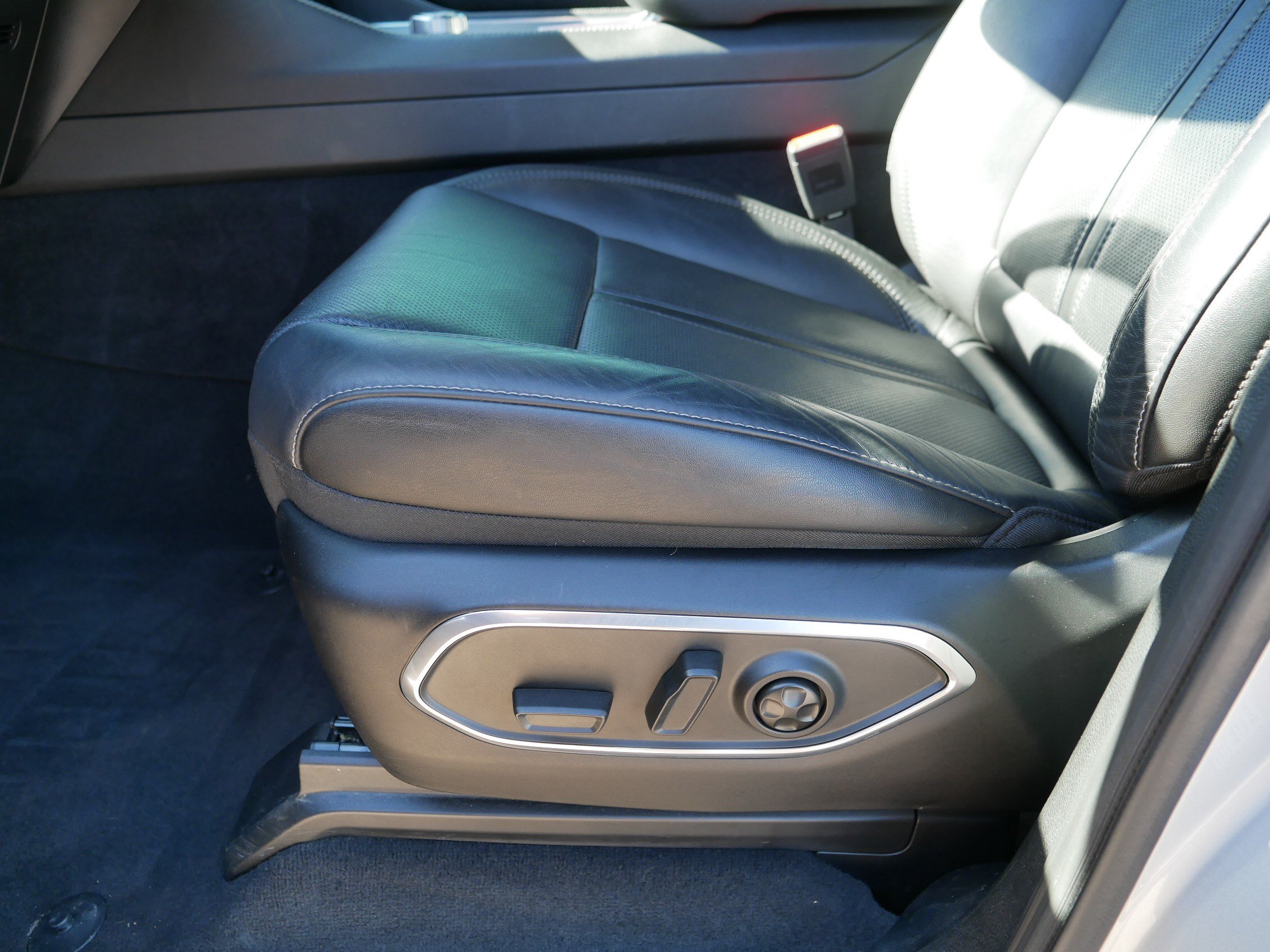 Used 2023 Jeep Wagoneer Series II AWD/4WD image 20