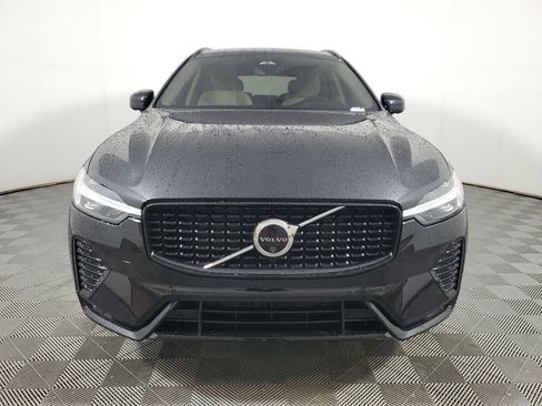 Certified 2024 Volvo XC60 B5 Plus image 2