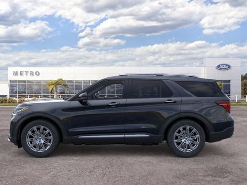 New 2026 Ford Explorer Platinum RWD image 3