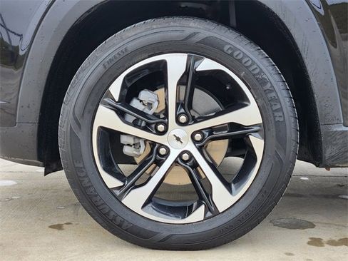 Used 2024 Chevrolet Trax RS w/ Sunroof Package image 11