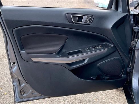 Used 2021 Ford EcoSport SE image 21