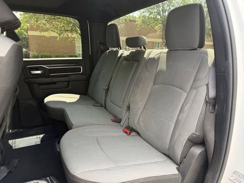 Used 2024 RAM 2500 Big Horn AWD/4WD image 21