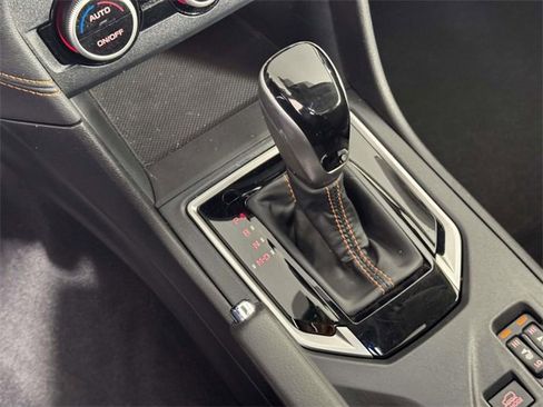 Used 2023 Subaru Crosstrek 2.5i Limited w/ Moonroof Package image 30