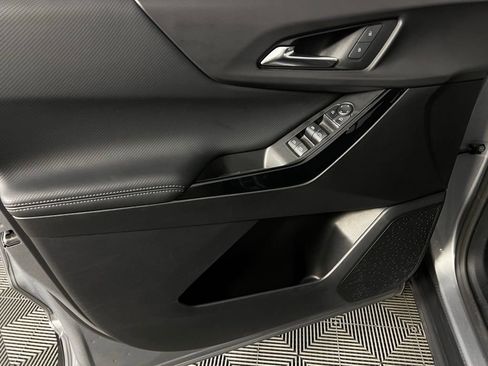 Used 2025 Chevrolet Equinox LT image 24