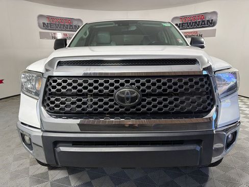 Used 2021 Toyota Tundra SR5 w/ SR5 Leather Package RWD image 8