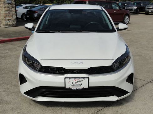 Used 2024 Kia Forte LXS image 2