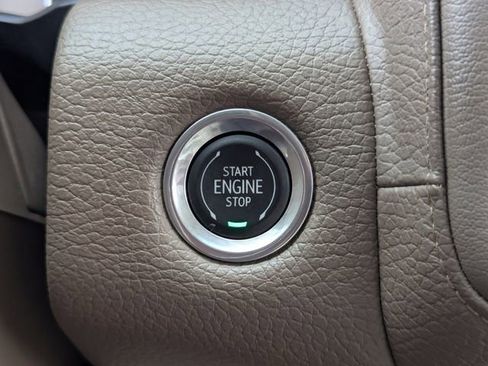 Used 2021 GMC Yukon Denali w/ Denali Premium Package image 31