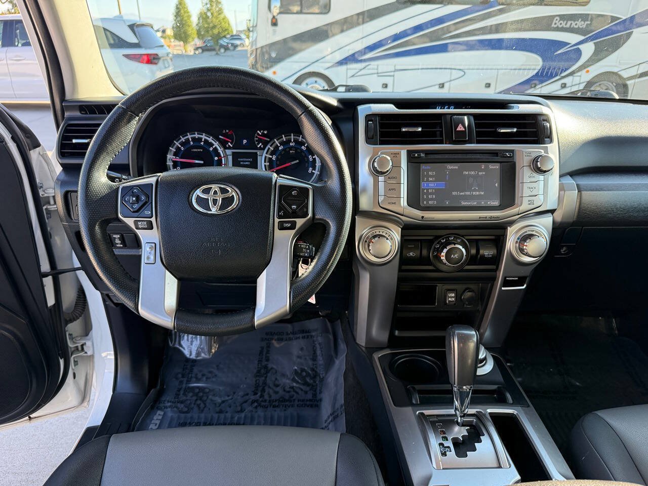 Used 2019 Toyota 4Runner SR5 Premium AWD/4WD image 28
