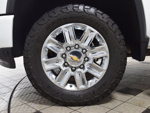 Used 2024 Chevrolet Silverado 3500 High Country w/ Technology Package AWD/4WD image 30