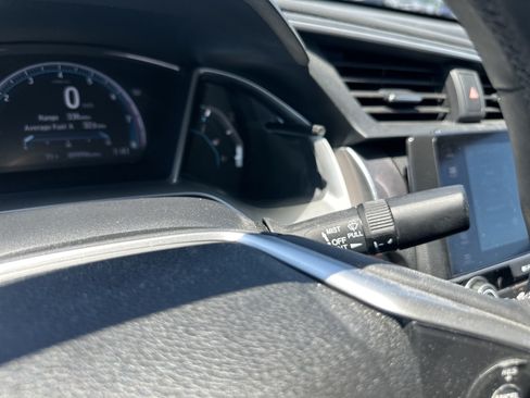 Used 2016 Honda Civic EX-L image 22