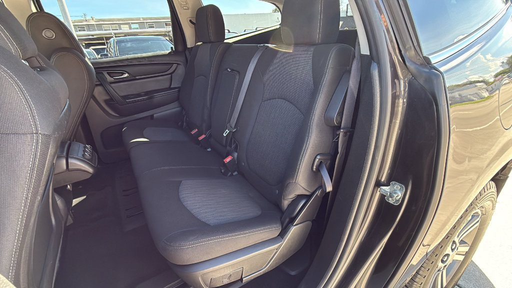 Used 2017 Chevrolet Traverse LT FWD image 22