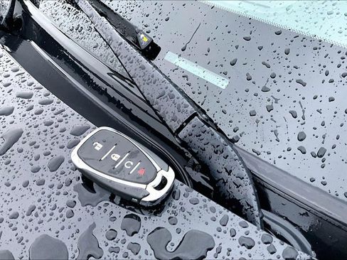 Used 2025 Chevrolet TrailBlazer LT image 11