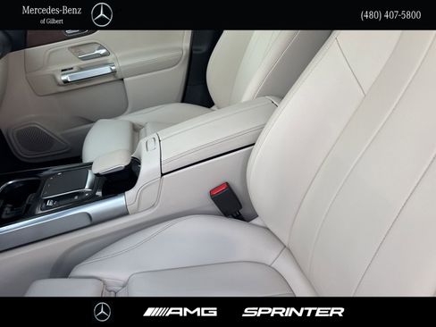 Certified 2022 Mercedes-Benz GLB 250 4MATIC image 15