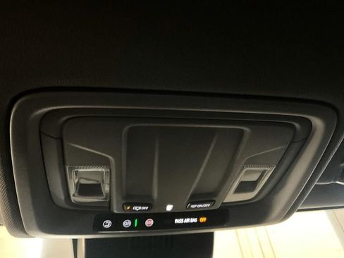 Used 2023 Chevrolet Silverado 1500 Custom image 22