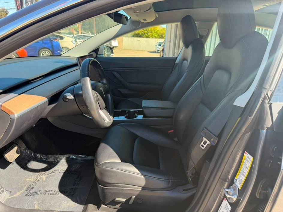 Used 2018 Tesla Model 3 Mid Range RWD image 17