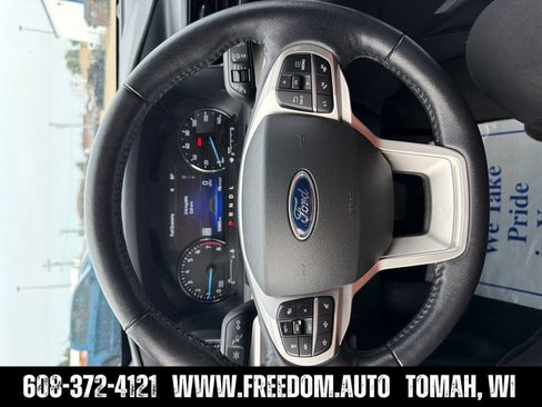Used 2022 Ford Explorer XLT w/ Equipment Group 202A AWD/4WD image 14
