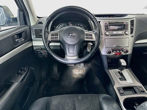 Used 2013 Subaru Outback 2.5i Premium AWD/4WD image 22