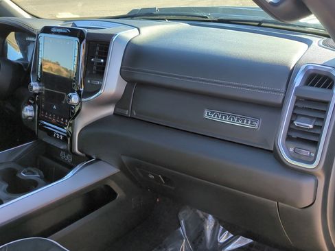 Used 2025 RAM 1500 Laramie w/ Sport Appearance Package image 32