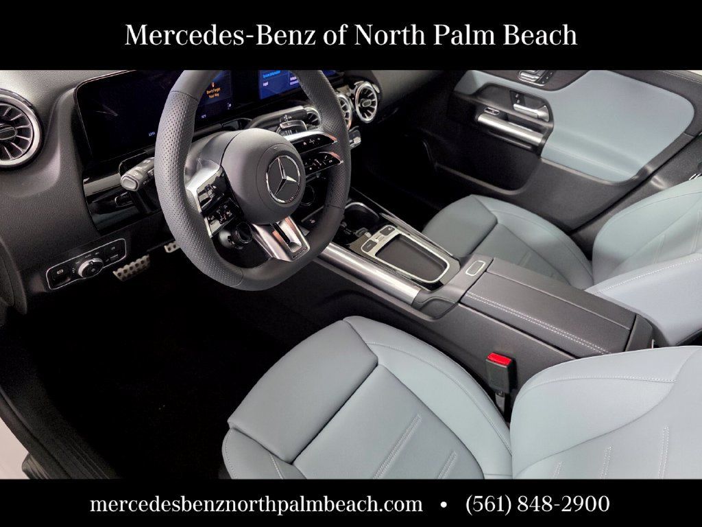 New 2026 Mercedes-Benz GLA 35 AMG 4MATIC image 8