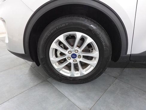 Certified 2020 Ford Escape SE image 29