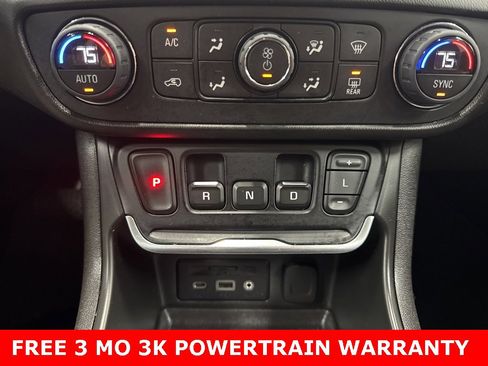 Used 2019 GMC Terrain SLE w/ Driver Convenience Package image 16